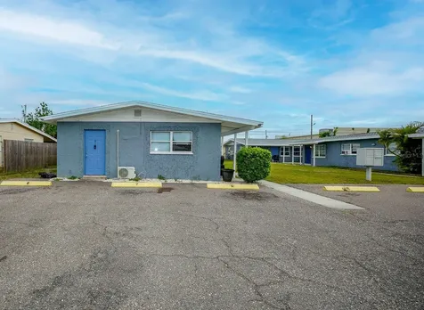 6538 42nd Avenue N St Petersburg FL 33709