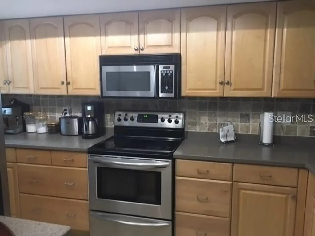 2523 Crowder Lane Tampa FL 33629