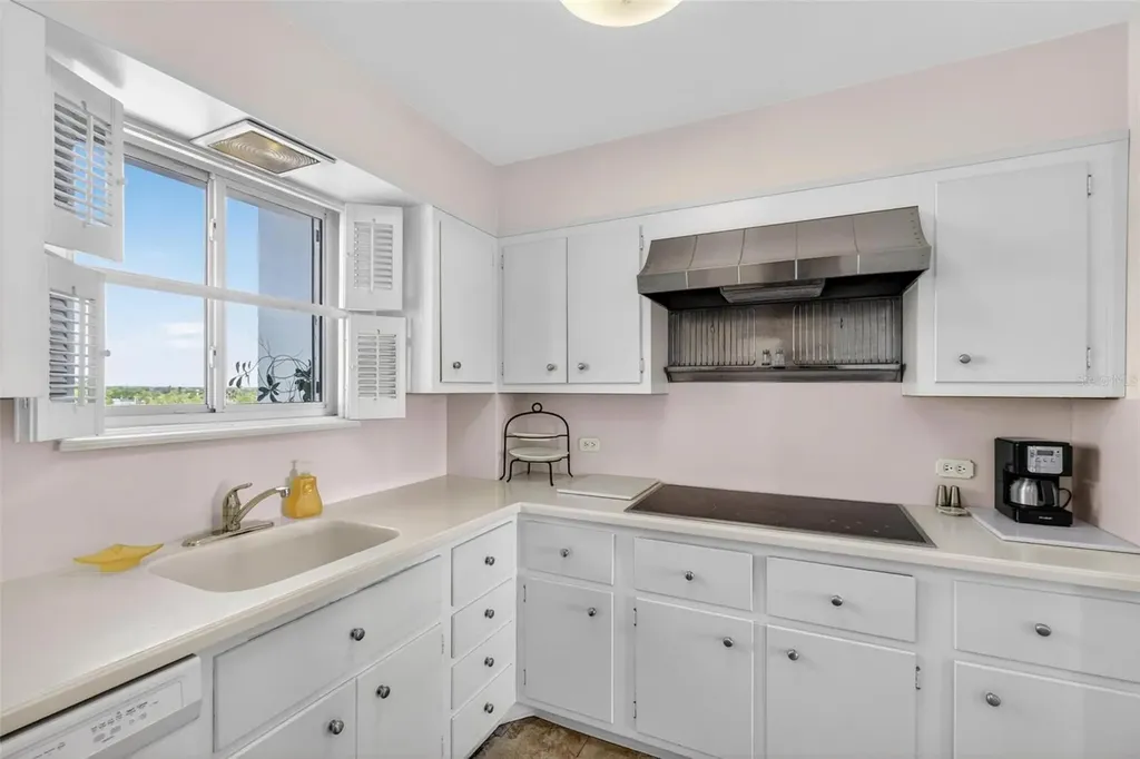 1365 Snell Isle Boulevard NE St Petersburg FL 33704