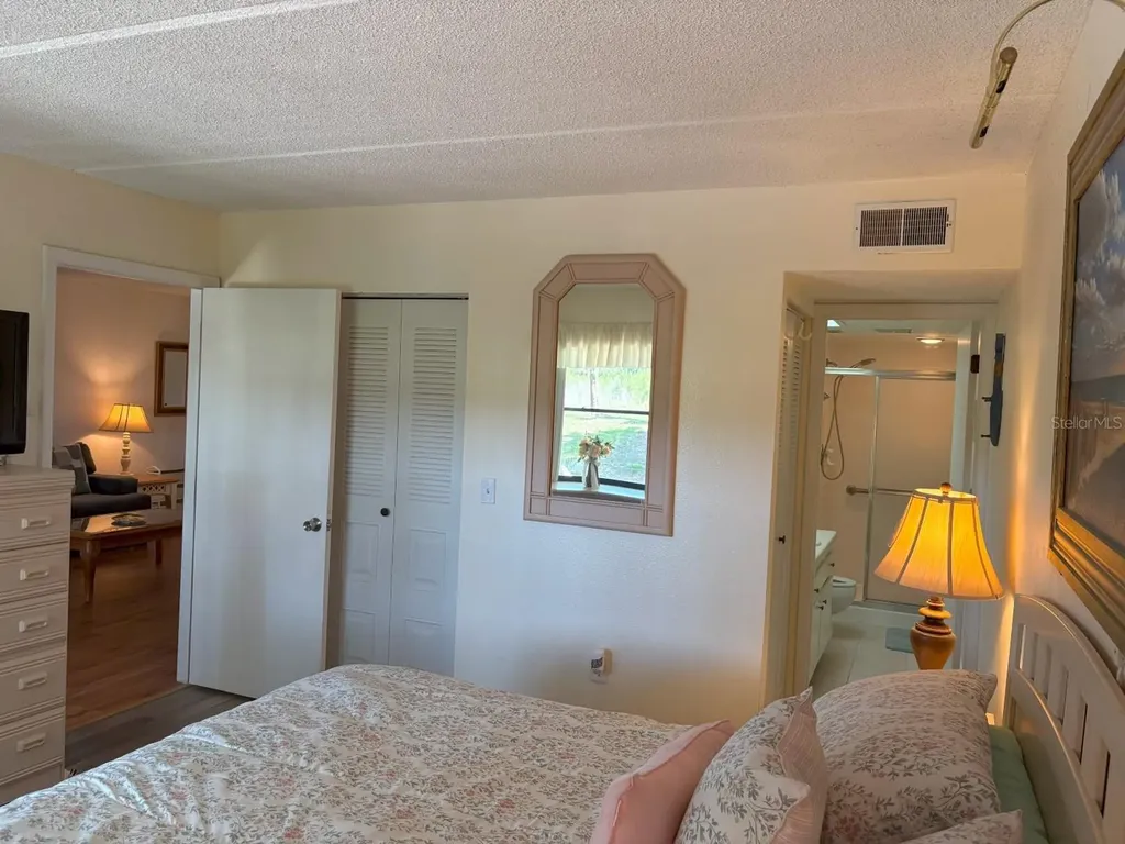 303 Meadow Lane Oldsmar FL 34677