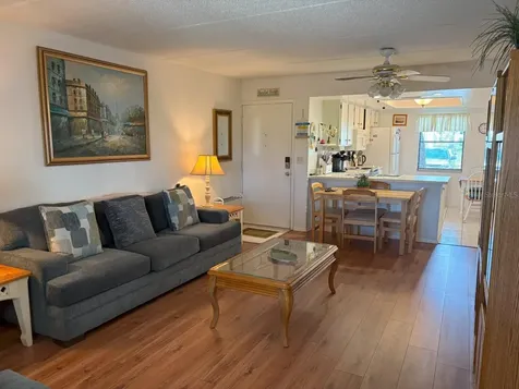 303 Meadow Lane Oldsmar FL 34677