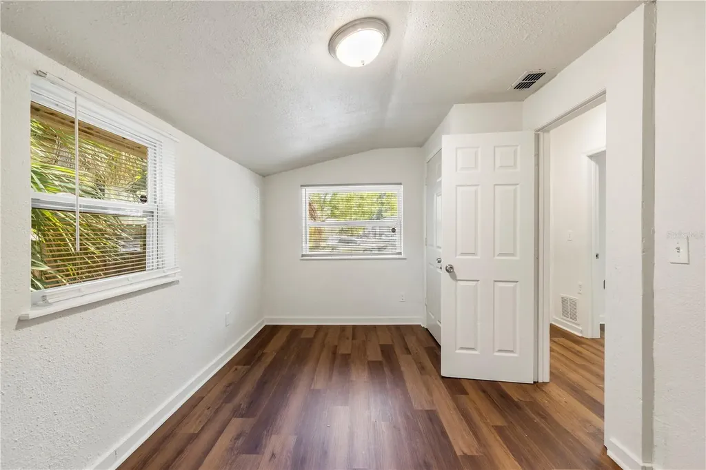 665 26th Avenue S St Petersburg FL 33705