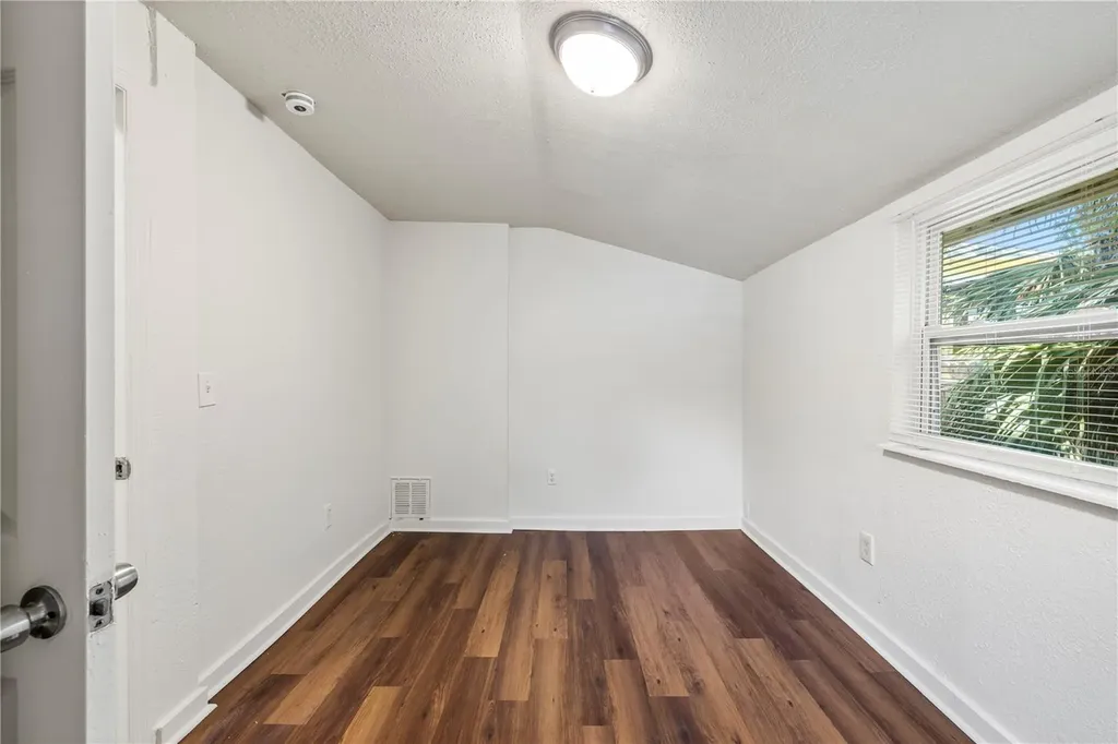665 26th Avenue S St Petersburg FL 33705