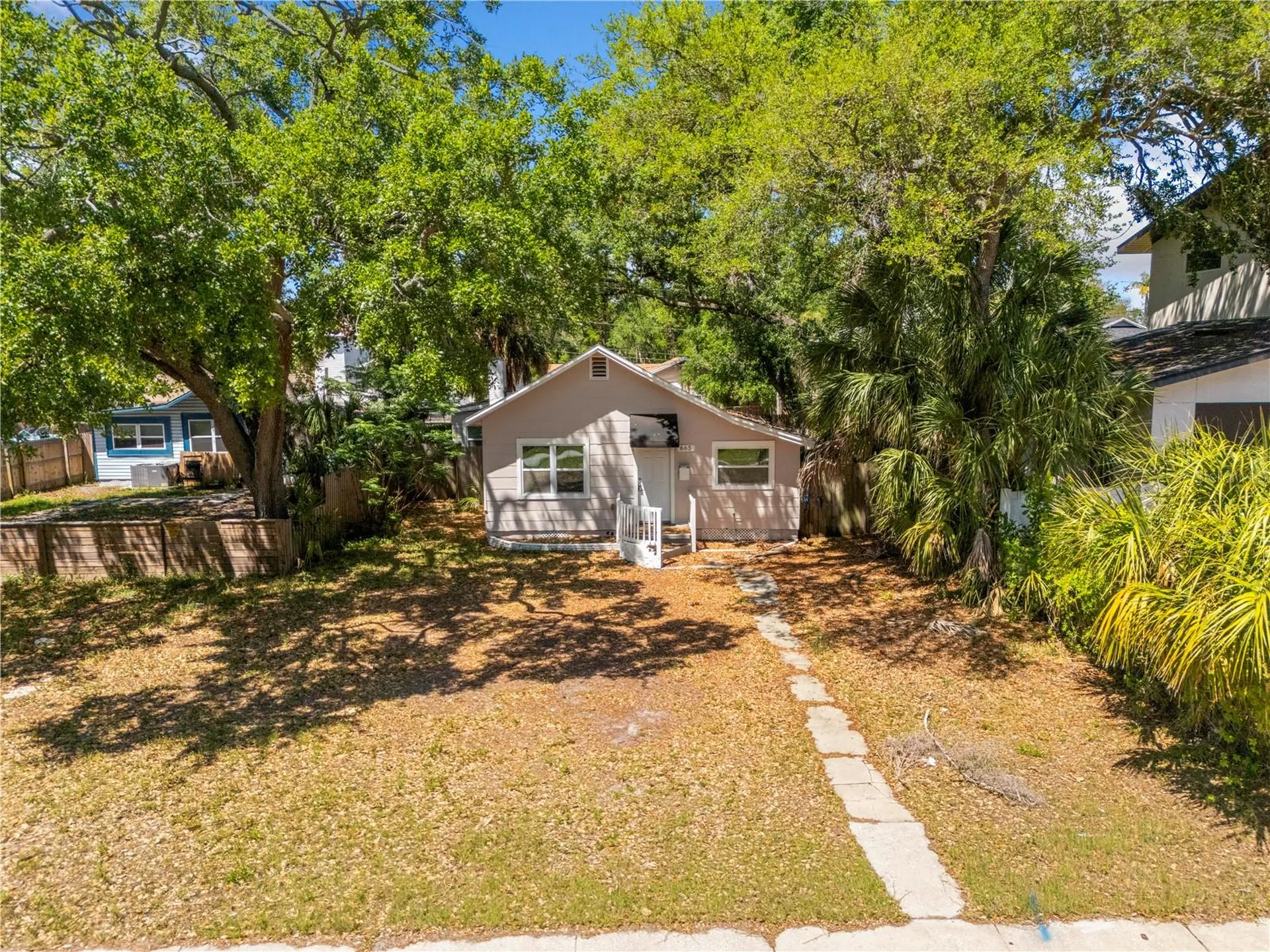 665 26th Avenue S St Petersburg FL 33705