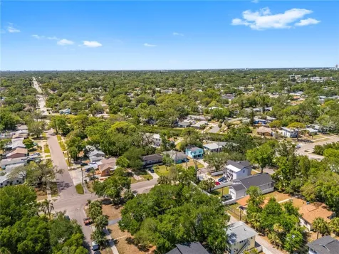 665 26th Avenue S St Petersburg FL 33705