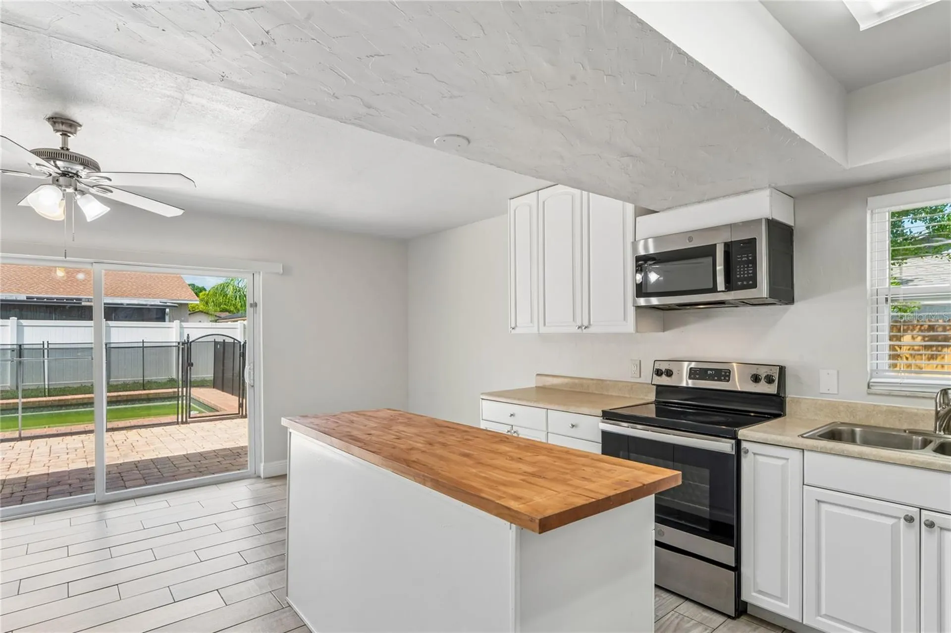 17734 Rivendel Road Lutz FL 33549