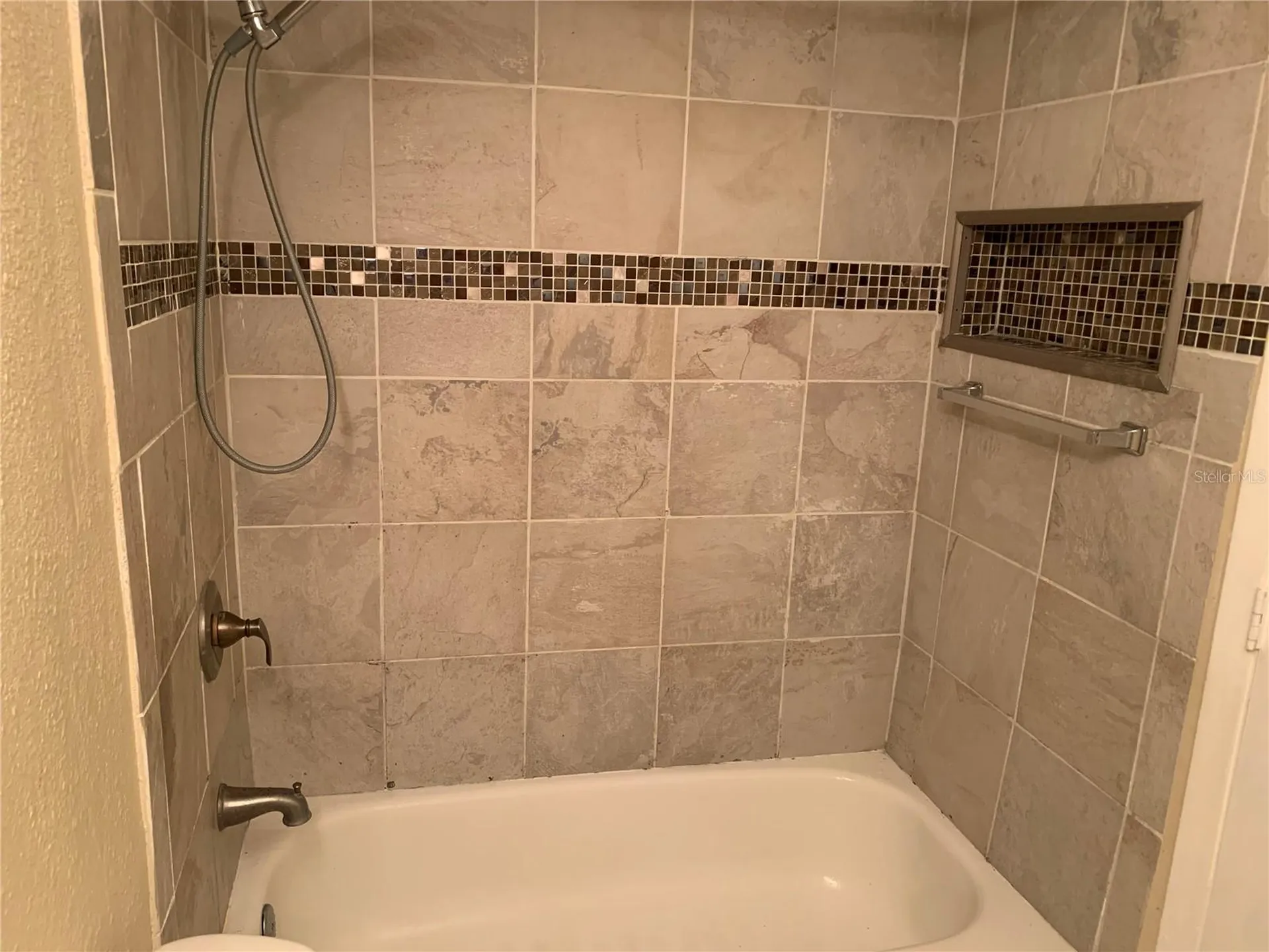 8050 Windy Hill Way Orlando FL 32818