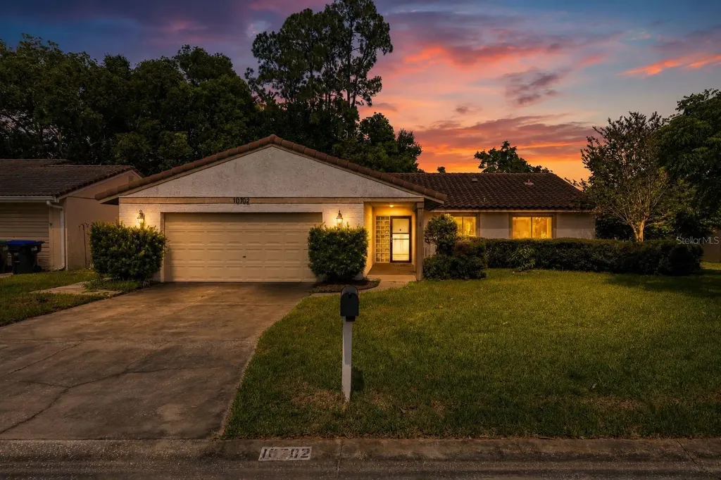 10702 William Tell Drive Orlando FL 32821