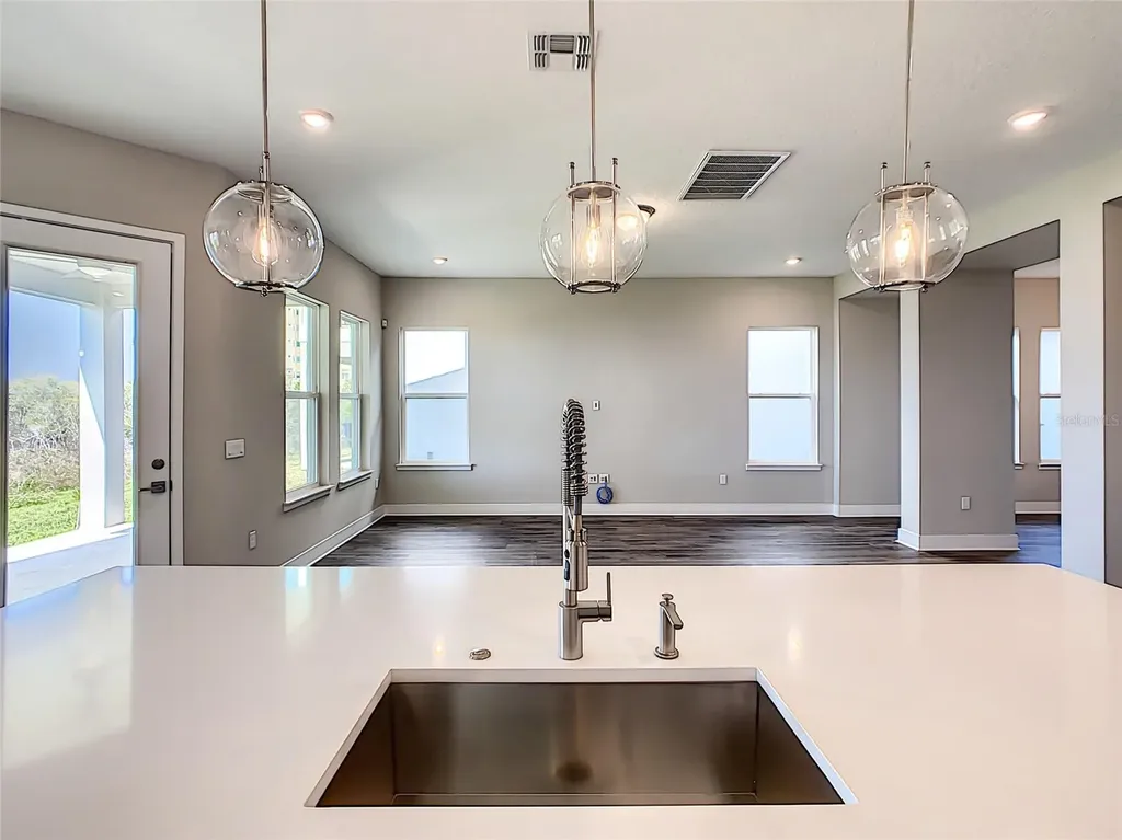 7542 Alpine Butterfly Lane Orlando FL 32819