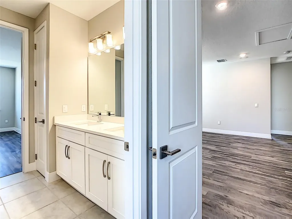 7542 Alpine Butterfly Lane Orlando FL 32819
