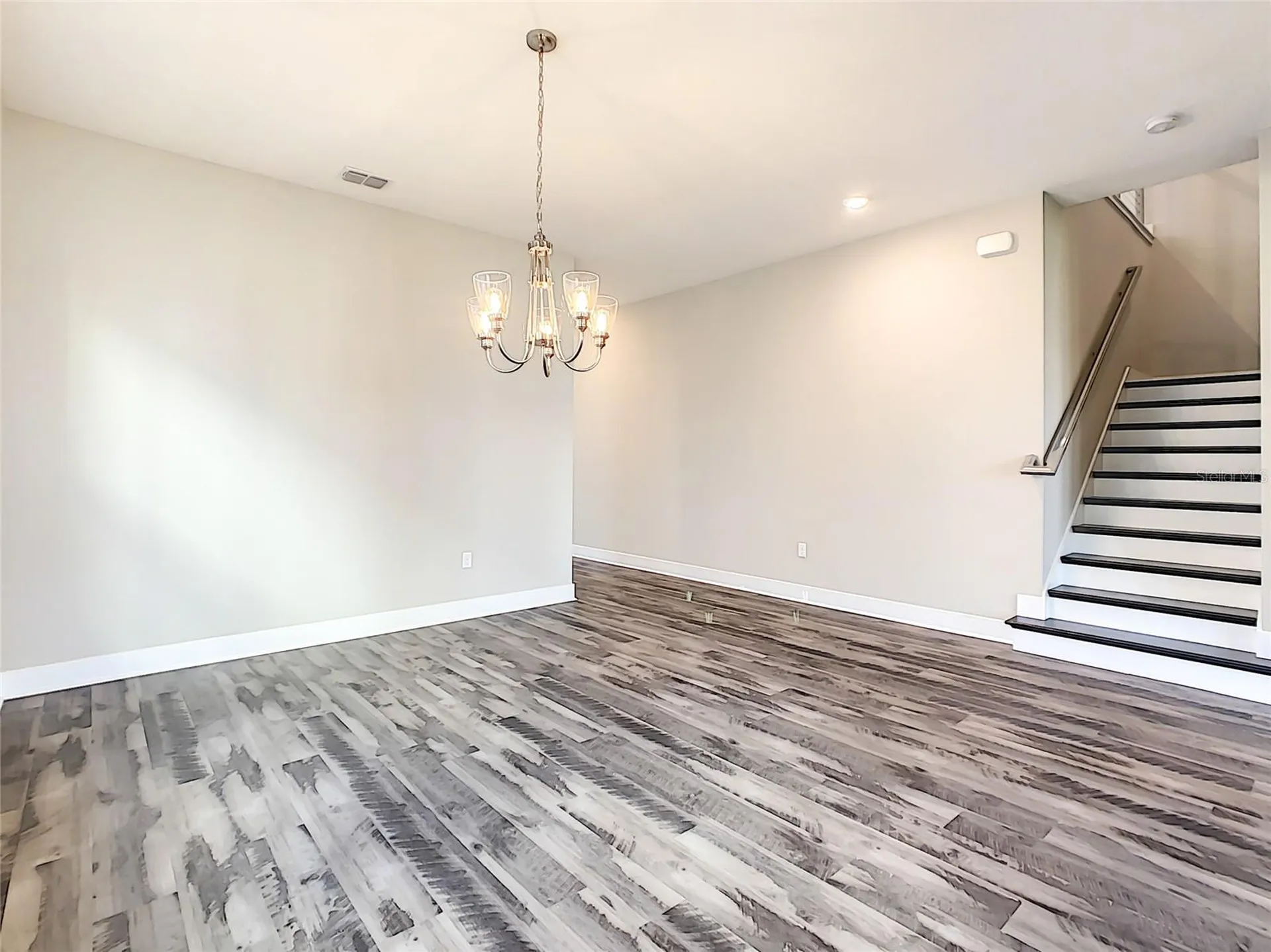 7542 Alpine Butterfly Lane Orlando FL 32819