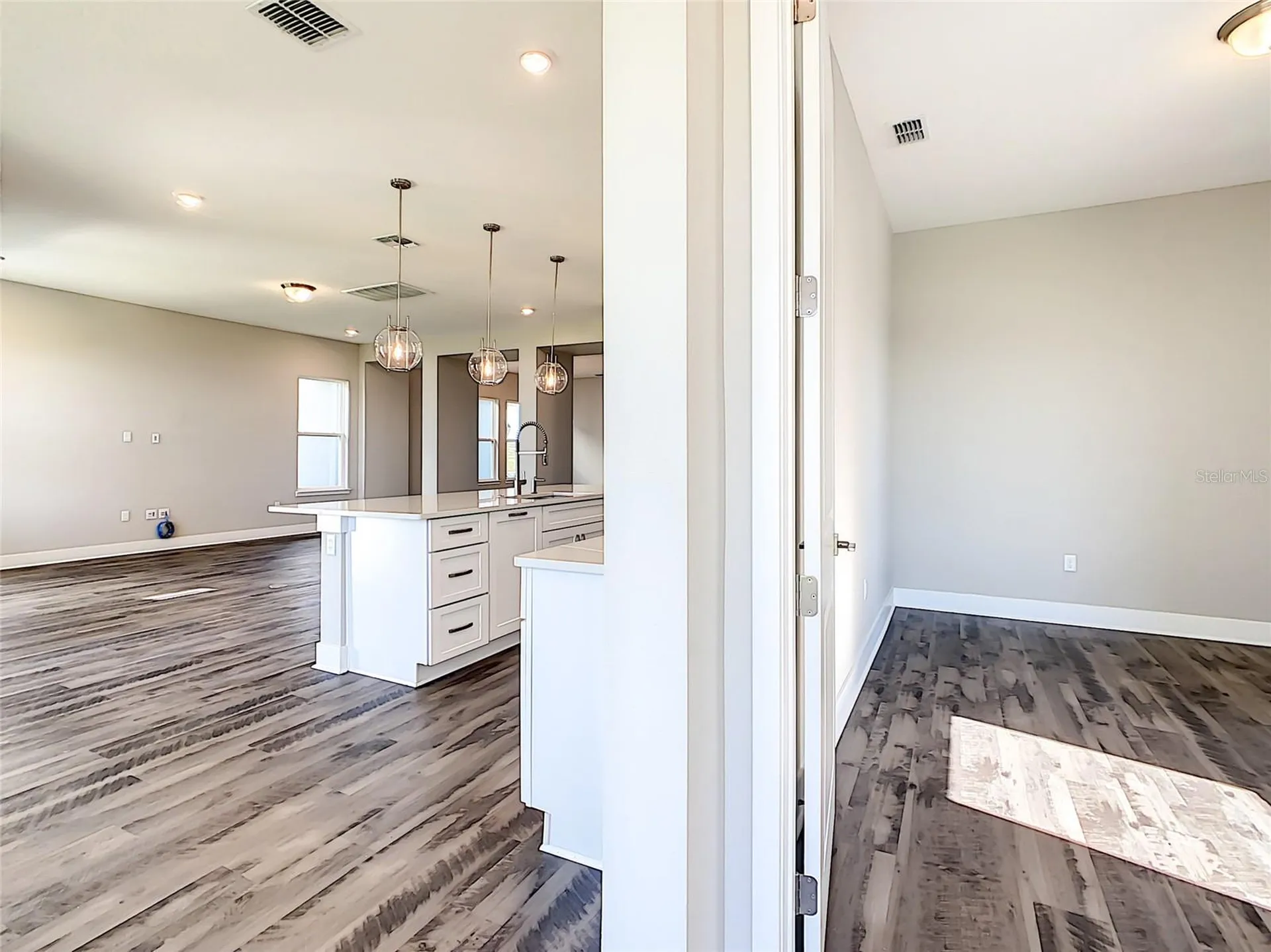 7542 Alpine Butterfly Lane Orlando FL 32819