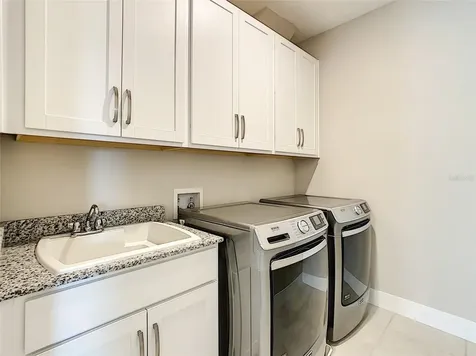 7542 Alpine Butterfly Lane Orlando FL 32819