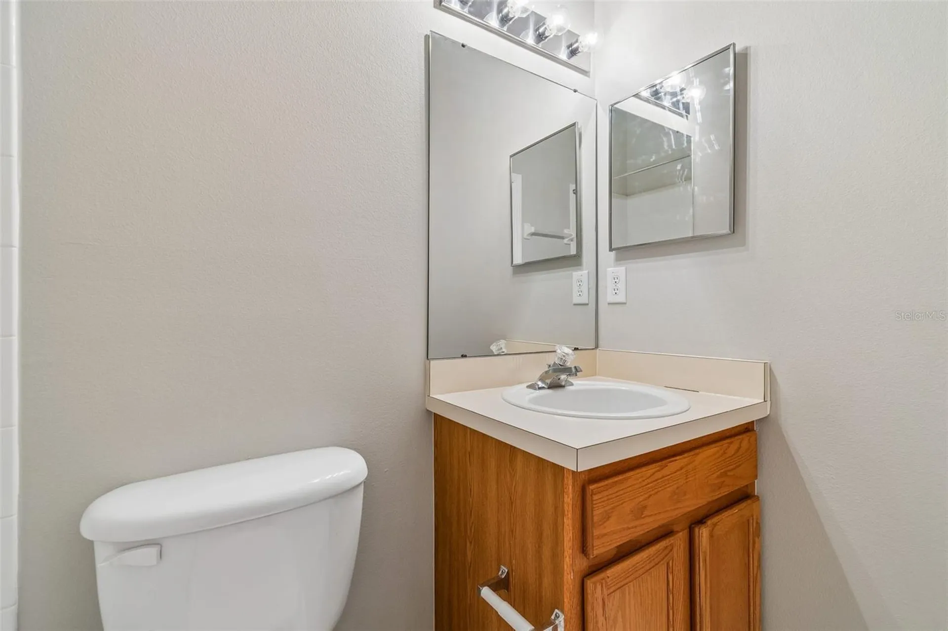 2237 Lake Woodberry Circle Brandon FL 33510