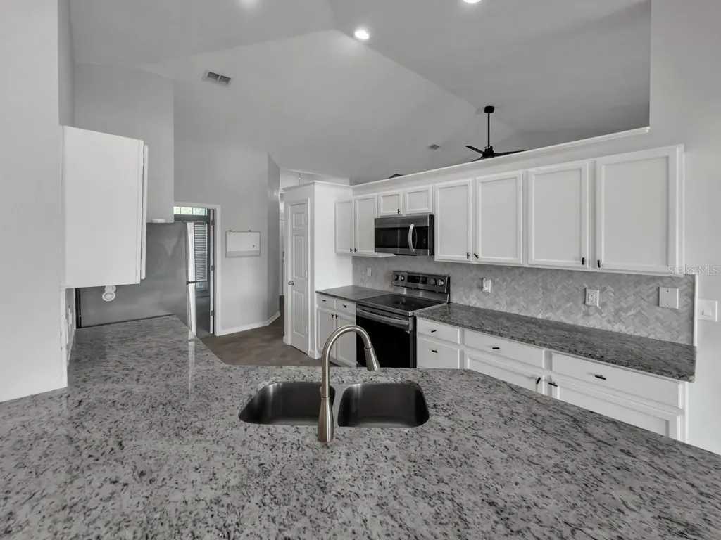 12819 Waterhaven Circle Orlando FL 32828