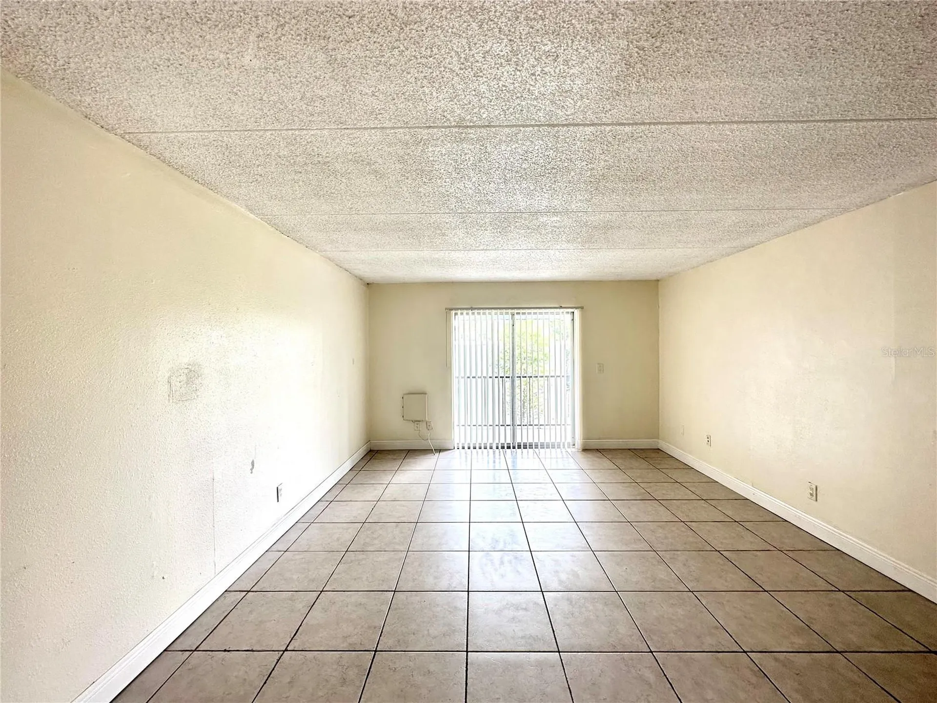 2830 Somerset Park Drive Tampa FL 33613