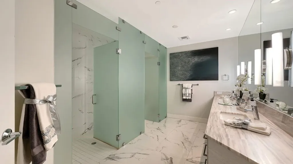 1155 N Gulfstream Avenue Sarasota FL 34236