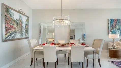 1155 N Gulfstream Avenue Sarasota FL 34236