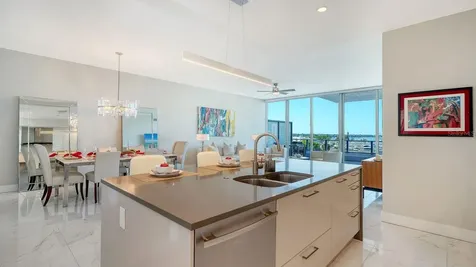1155 N Gulfstream Avenue Sarasota FL 34236