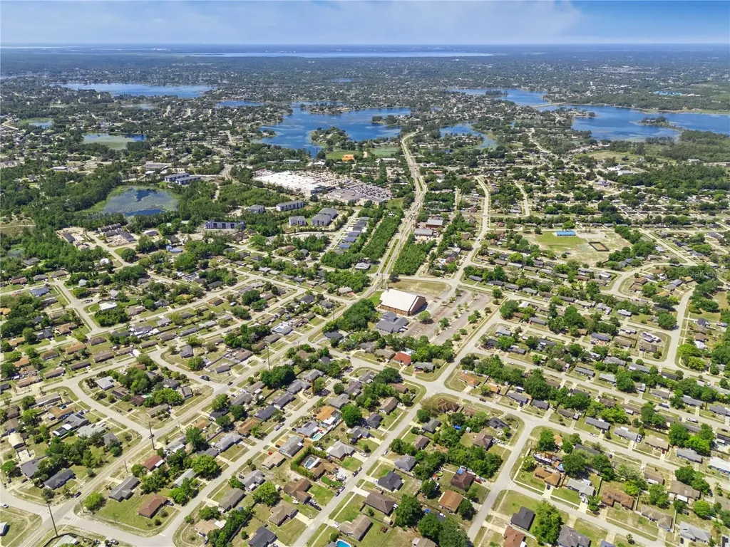 3002 Greynolds Street Deltona FL 32738