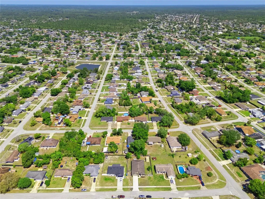 3002 Greynolds Street Deltona FL 32738
