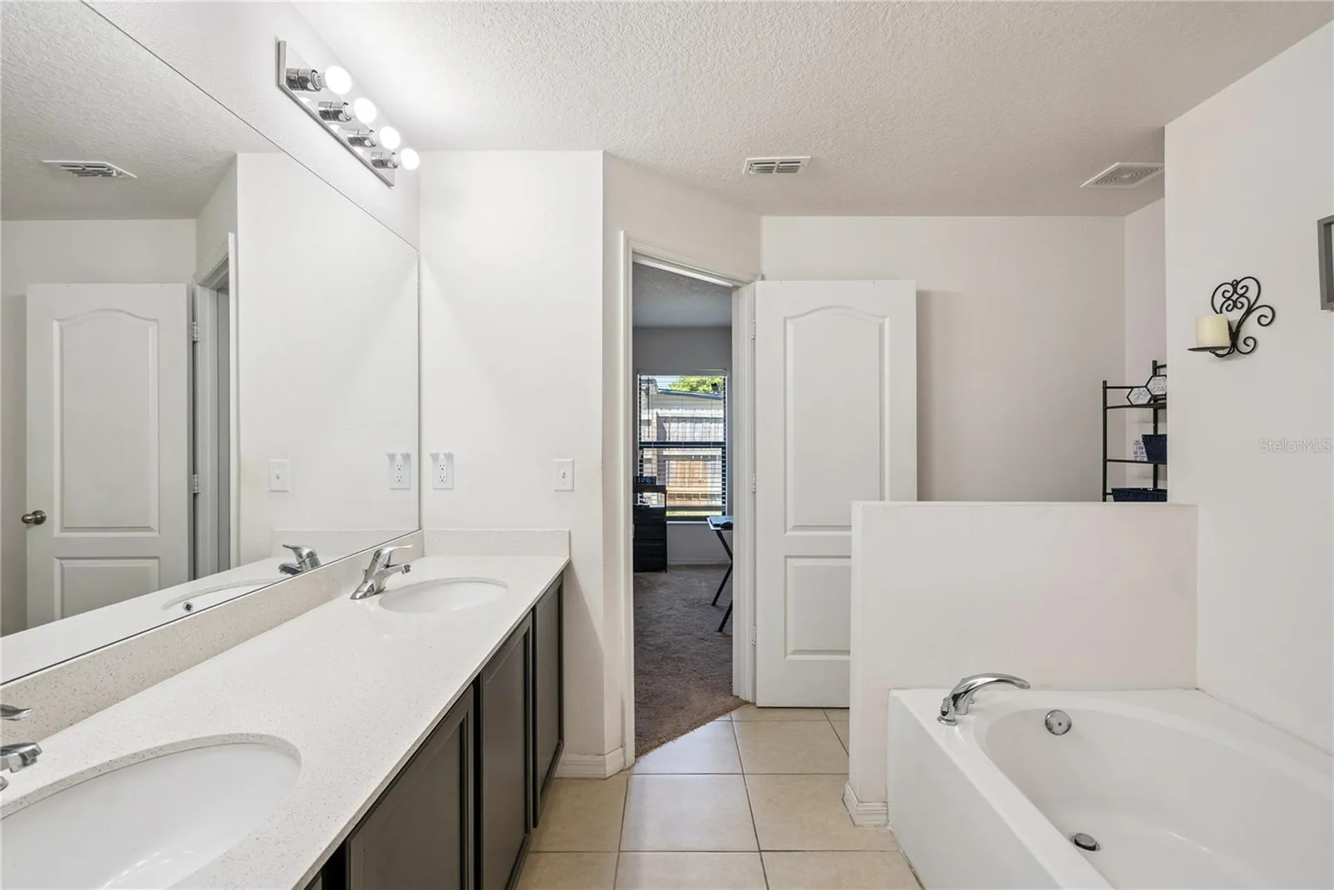 3002 Greynolds Street Deltona FL 32738