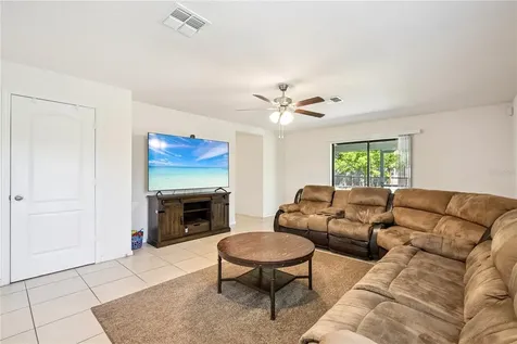 3002 Greynolds Street Deltona FL 32738