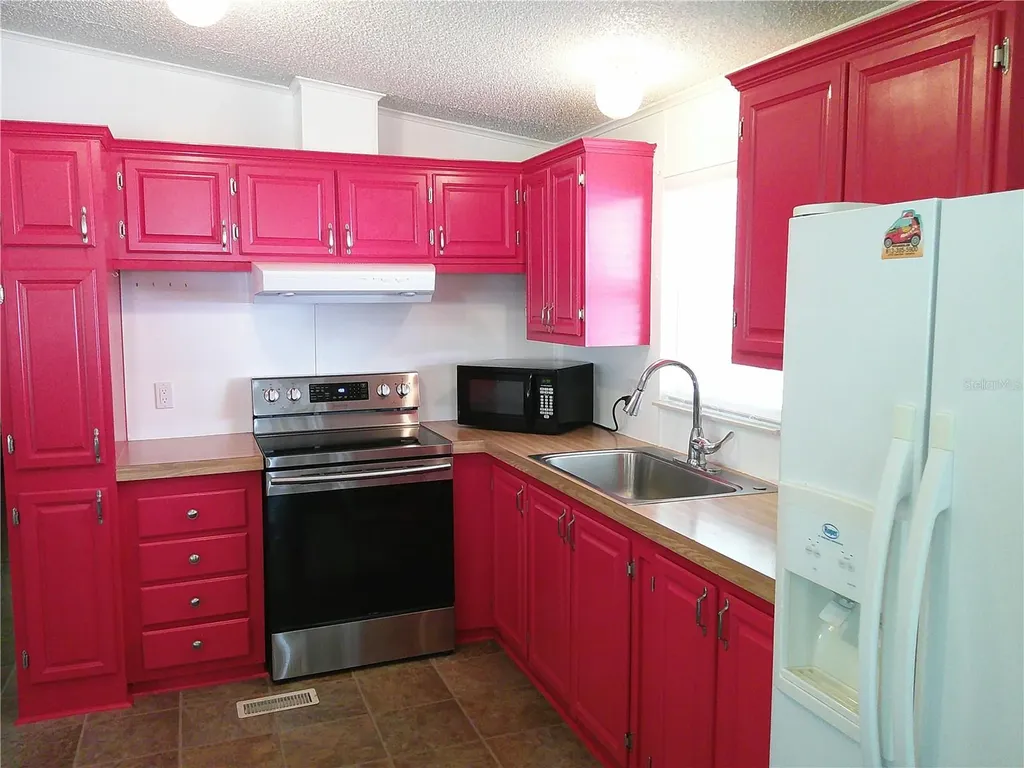 3205 Hickory Drive Wesley Chapel FL 33543