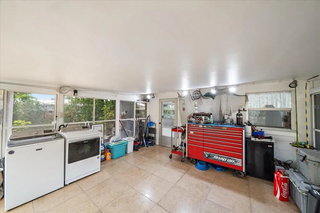 2503 53rd Avenue W Bradenton FL 34207
