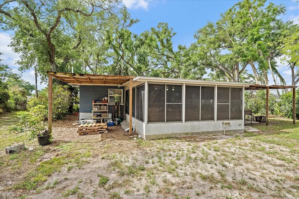 2503 53rd Avenue W Bradenton FL 34207