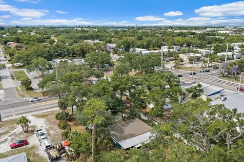 2503 53rd Avenue W Bradenton FL 34207