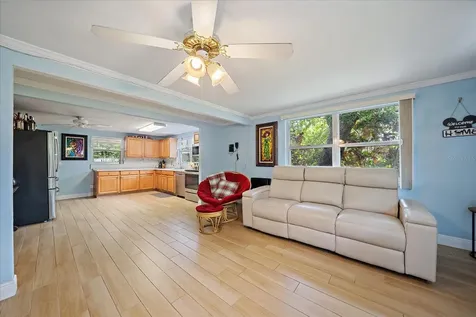 2503 53rd Avenue W Bradenton FL 34207