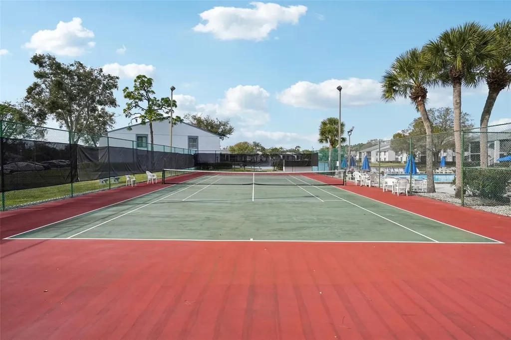 1344 Pine Ridge Circle E Tarpon Springs FL 34688