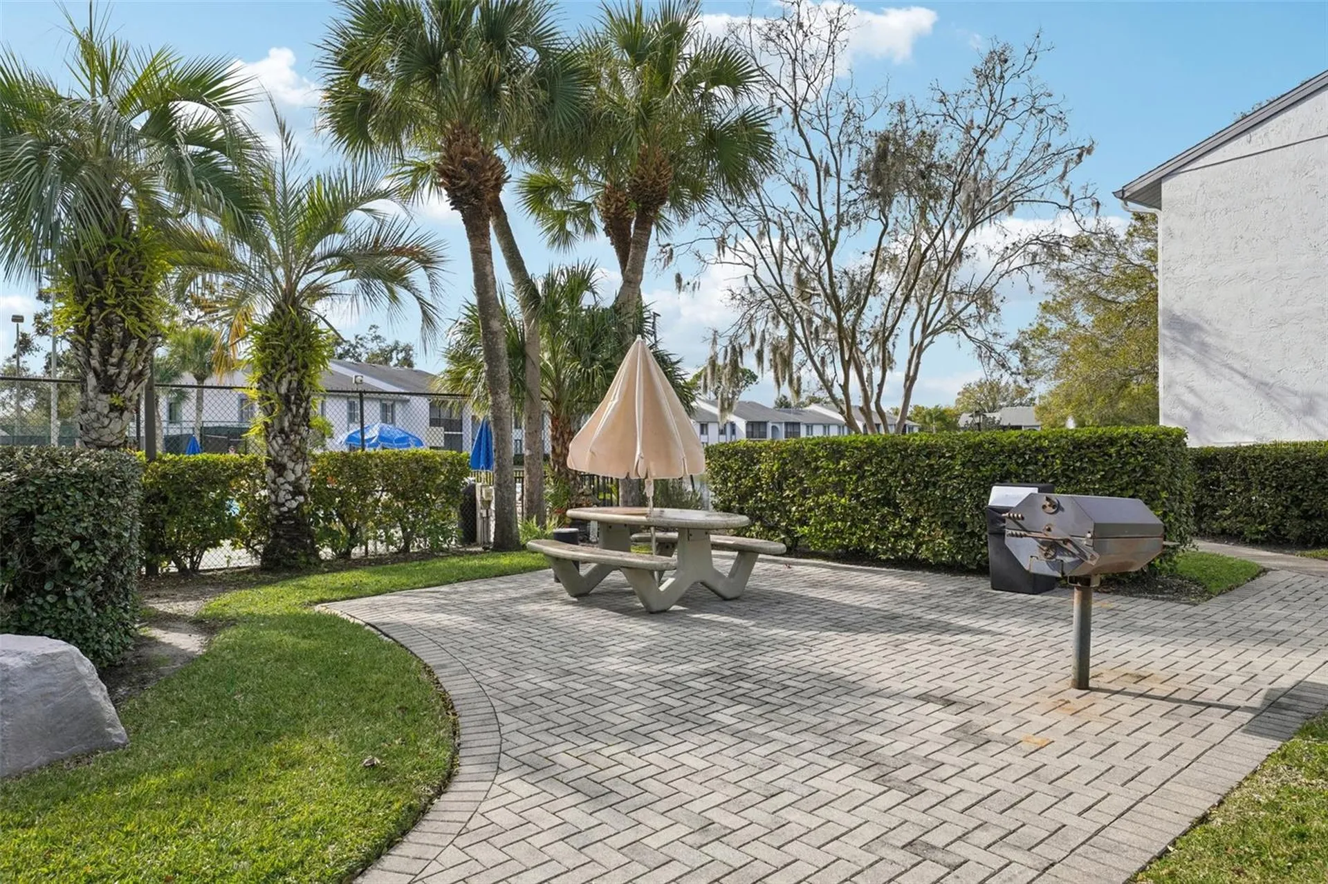 1344 Pine Ridge Circle E Tarpon Springs FL 34688