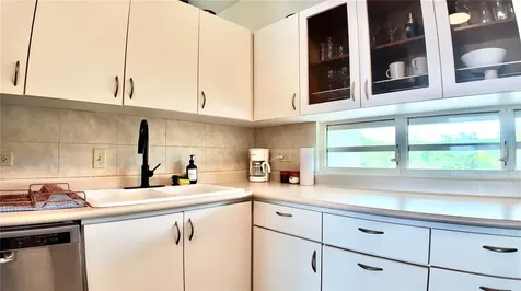 429 C. Porto Vecchio Rincon PR 00677