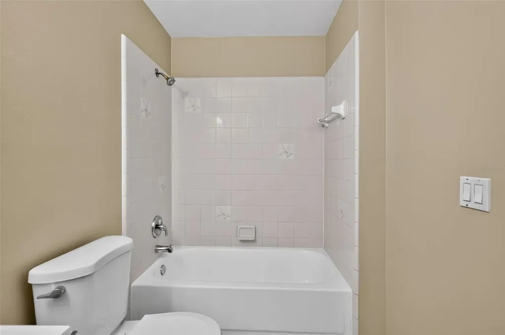 1762 Meredith Avenue Deltona FL 32738