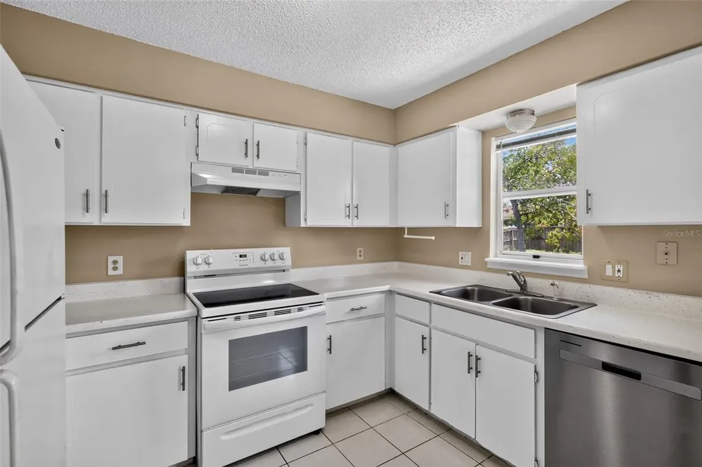 1762 Meredith Avenue Deltona FL 32738