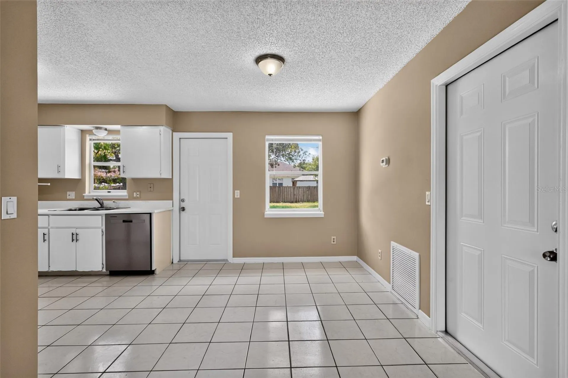 1762 Meredith Avenue Deltona FL 32738