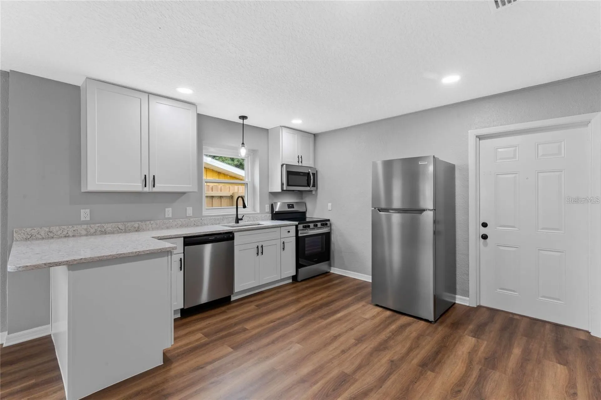 2441 S Mills Avenue Orlando FL 32806