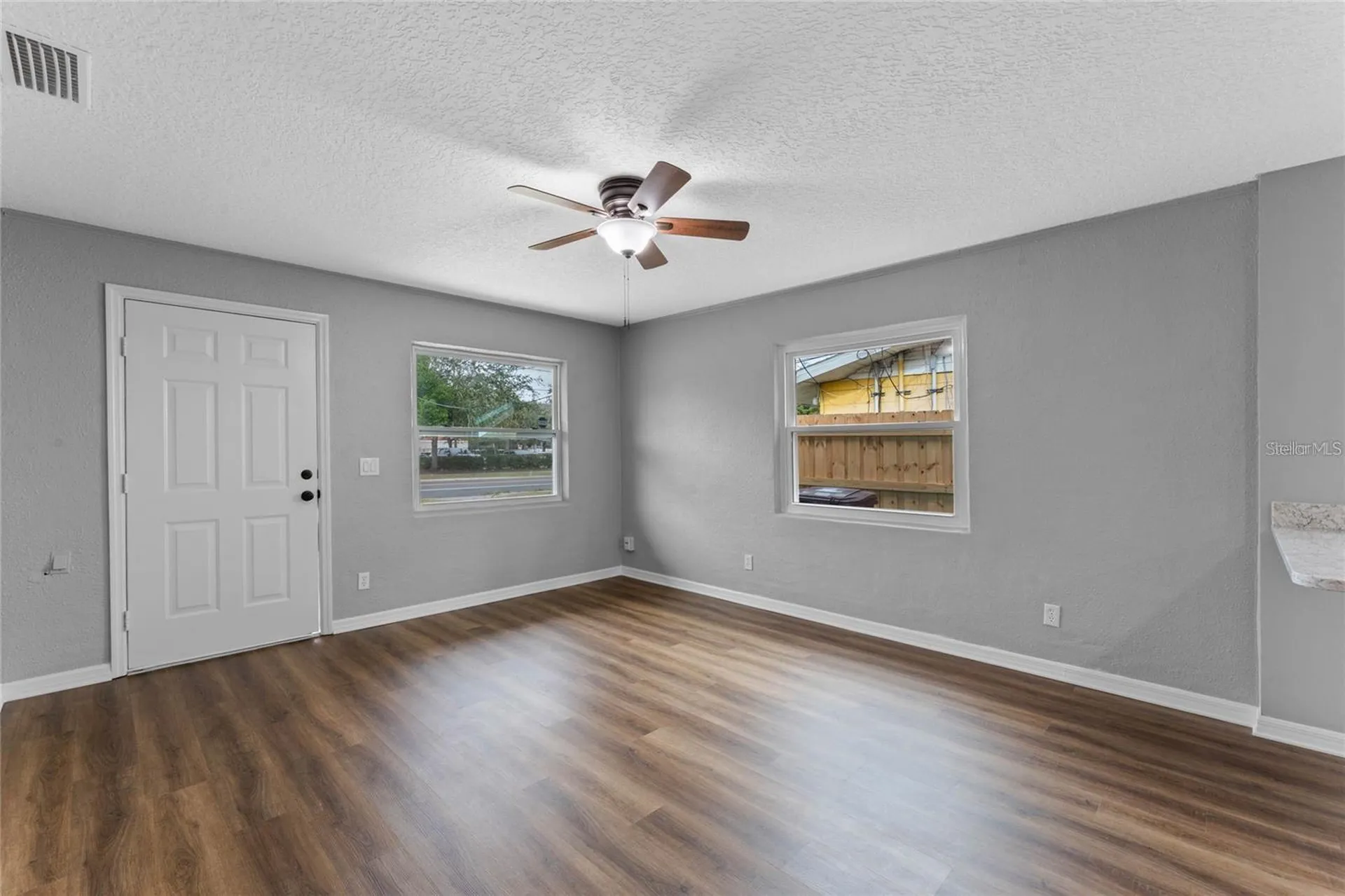 2441 S Mills Avenue Orlando FL 32806