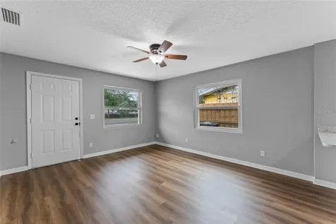 2441 S Mills Avenue Orlando FL 32806