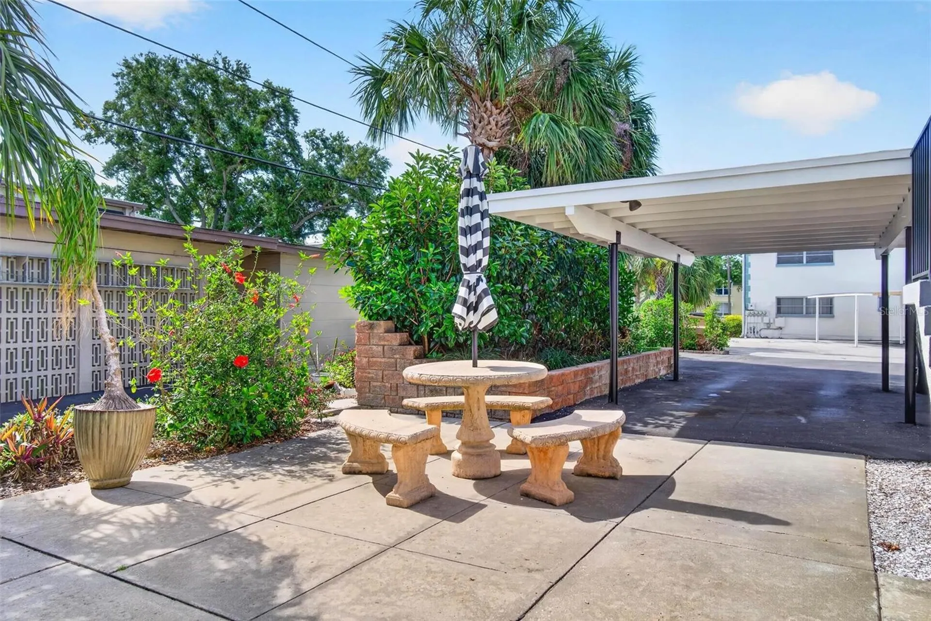 1065 Eden Isle Boulevard NE St Petersburg FL 33704