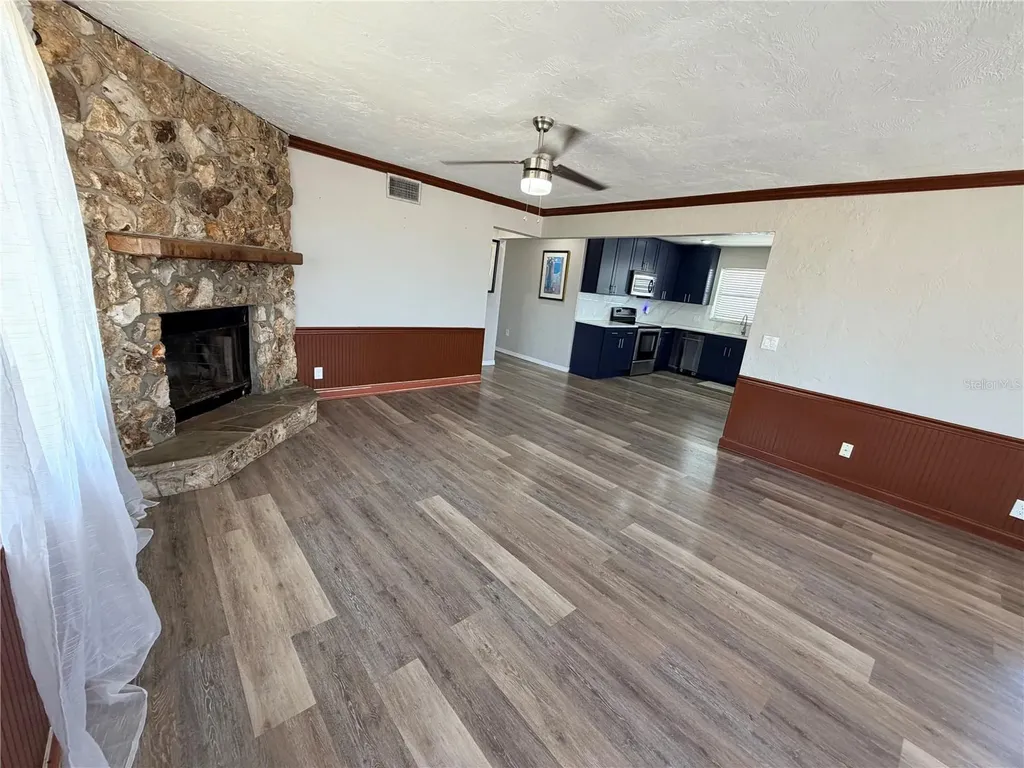 538 Revilo Boulevard Daytona Beach FL 32118