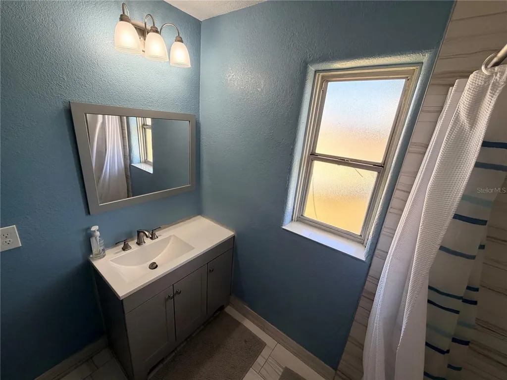 538 Revilo Boulevard Daytona Beach FL 32118