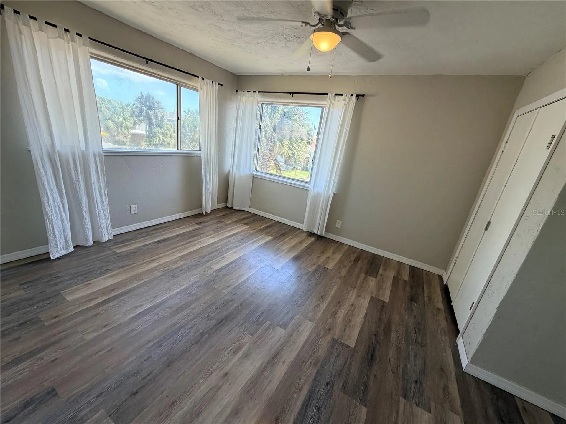 538 Revilo Boulevard Daytona Beach FL 32118