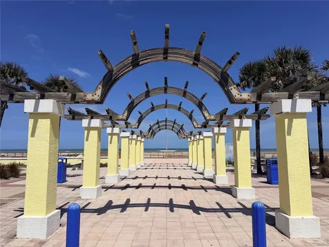 538 Revilo Boulevard Daytona Beach FL 32118
