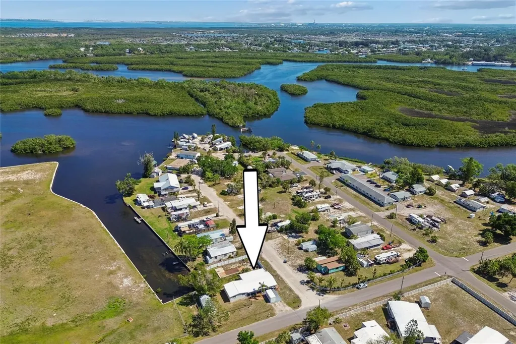 1130 Sweeney Drive Ruskin FL 33570