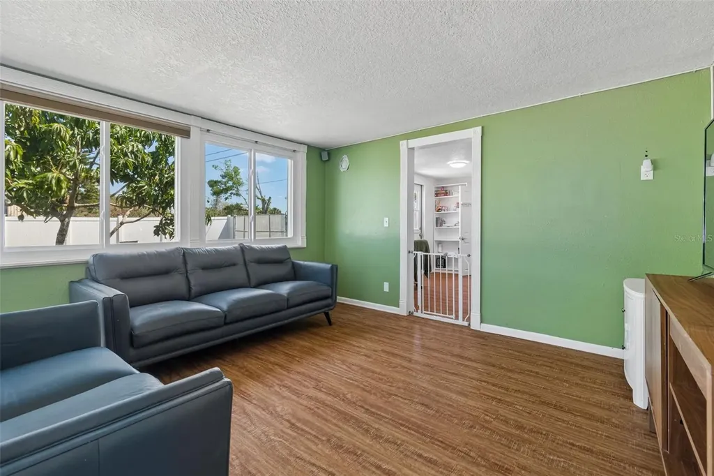 1130 Sweeney Drive Ruskin FL 33570