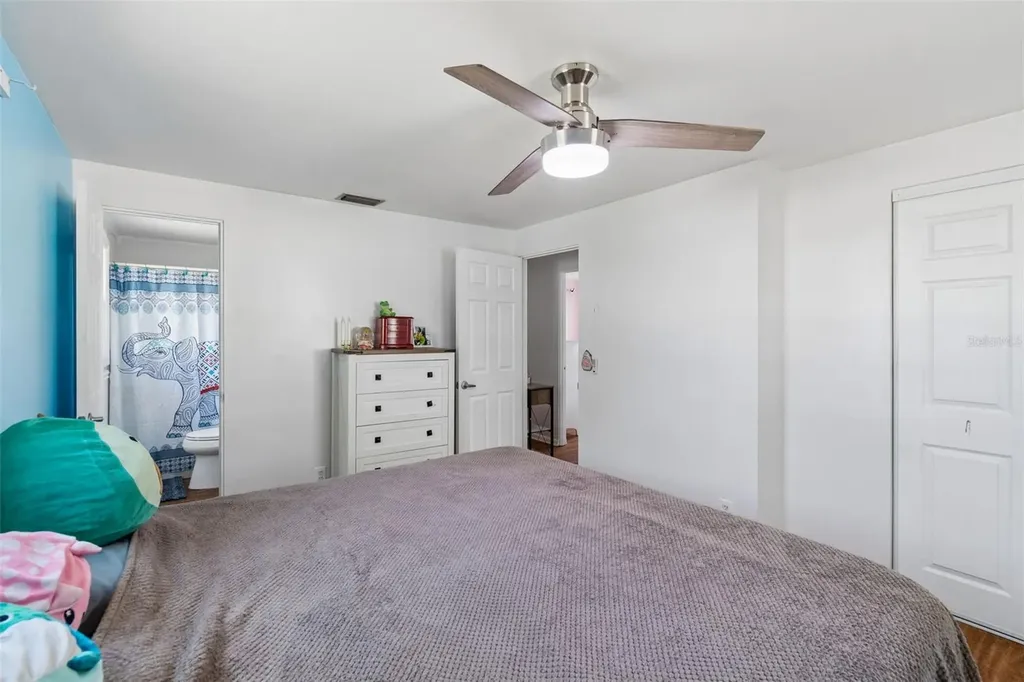 1130 Sweeney Drive Ruskin FL 33570