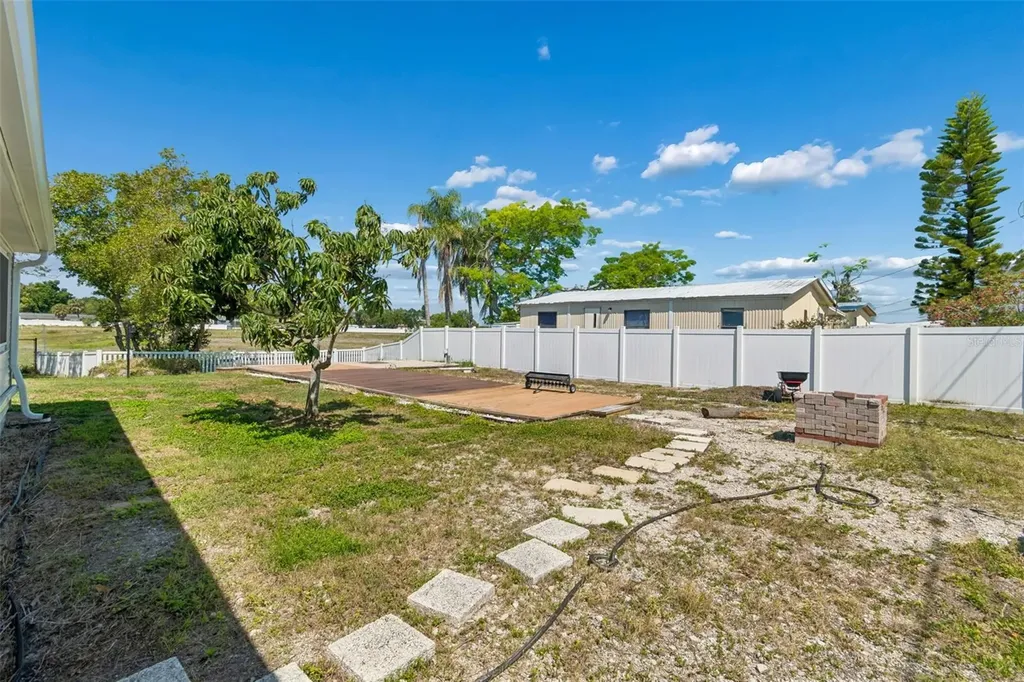 1130 Sweeney Drive Ruskin FL 33570